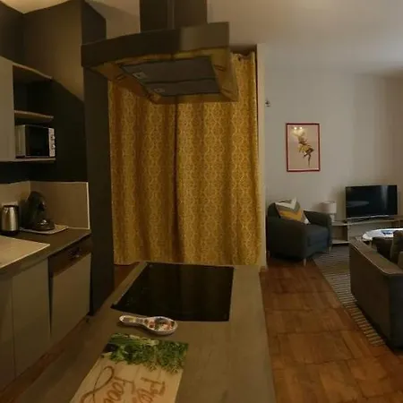 Du Parc Avec Sauna דירה *