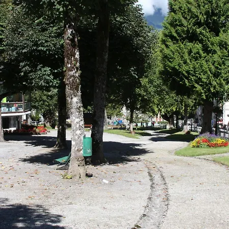 Du Parc Avec Sauna דירה או-בון