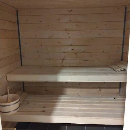Du Parc Avec Sauna או-בון