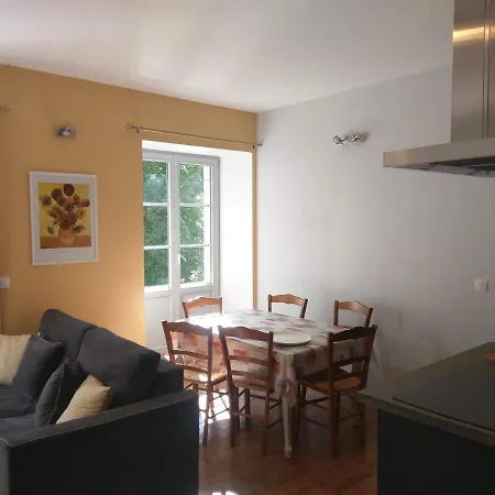 Du Parc Avec Sauna * או-בון