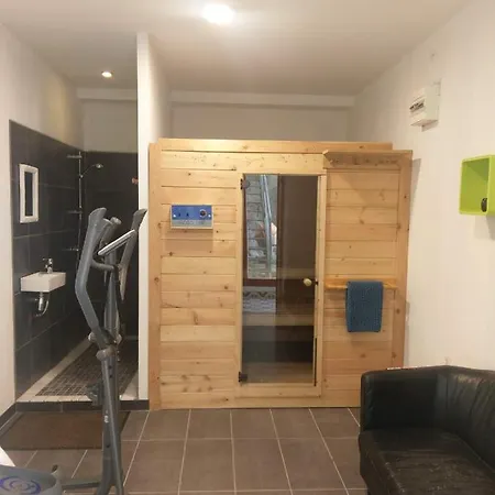 דירה Du Parc Avec Sauna *