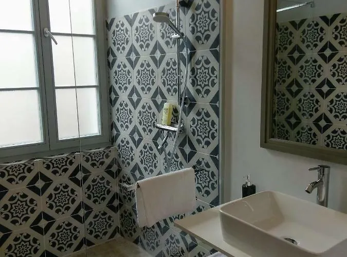 Résidence Du Parc Avec Sauna Apartamento *